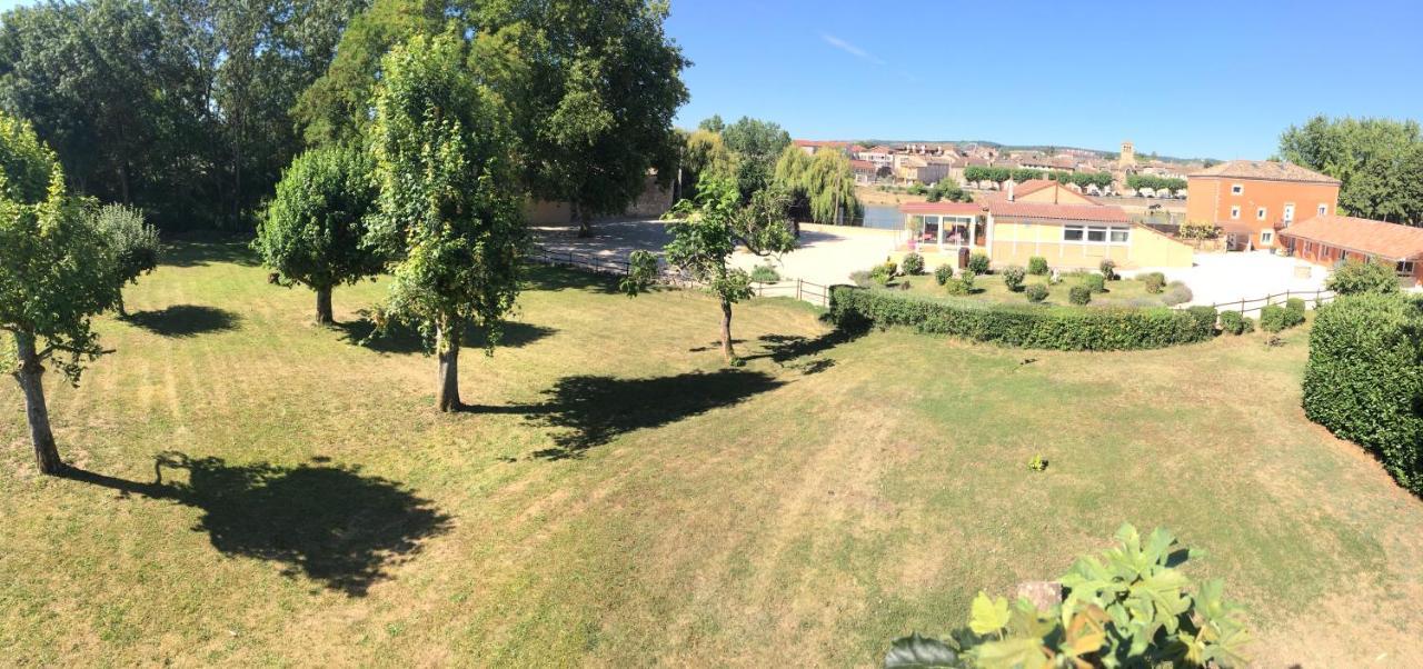 Les jardins de la Saône Hotel Tournus Exterior foto